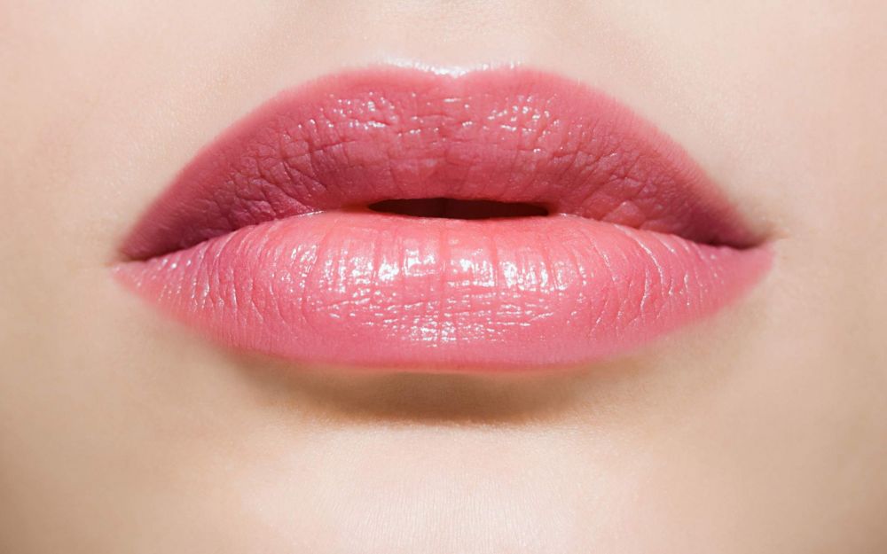 5 Rekomendasi Lipstik untuk Cewek Warna Kulit Gelap, Gak Perlu Pusing 