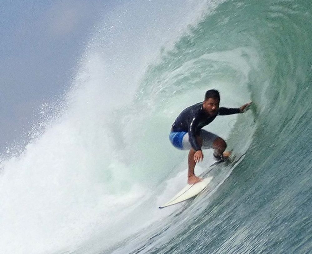 Asyiknya Surfing di Pantai Lagundri Nias Selatan: Rute dan Harga