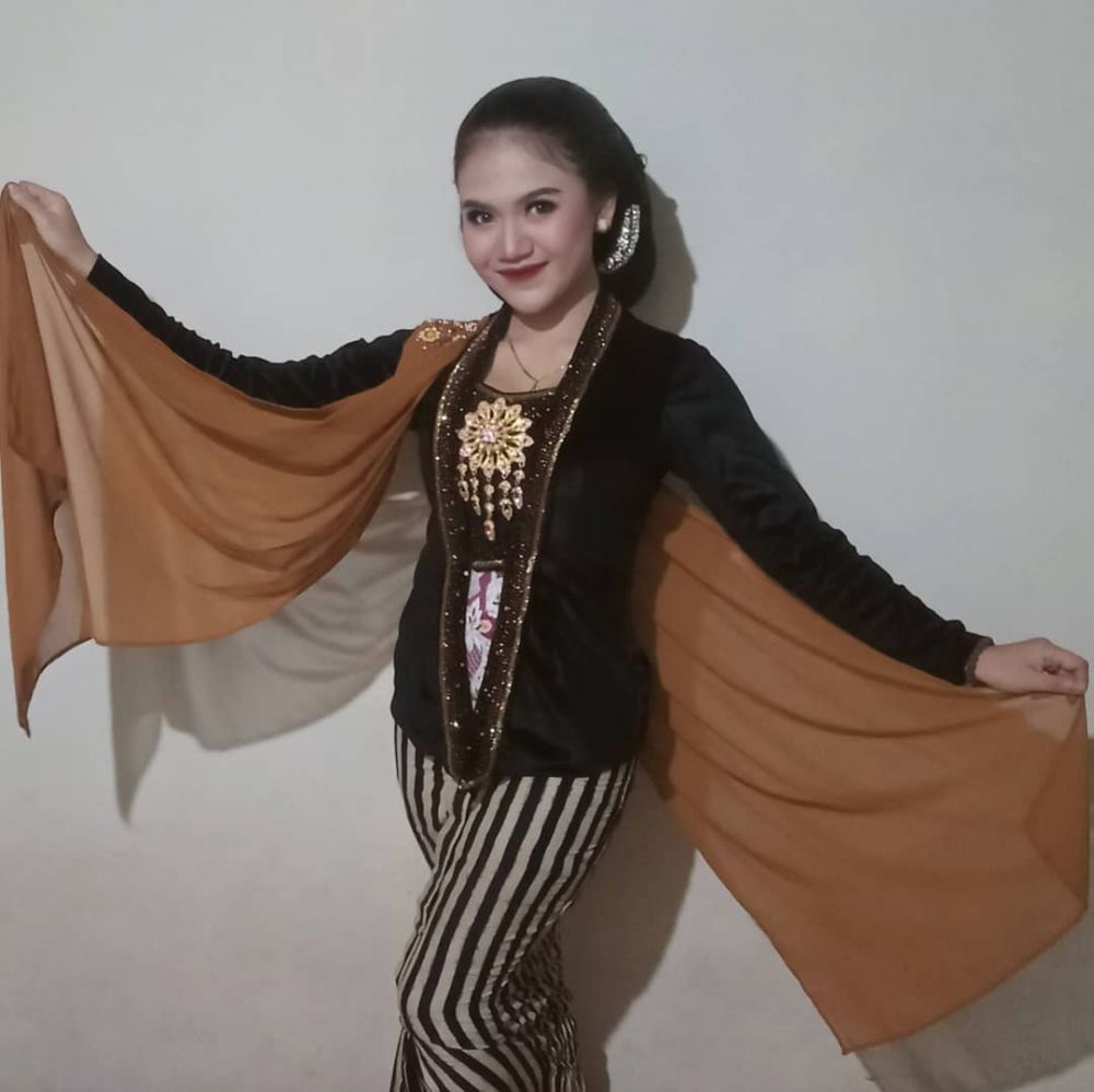 10 Potret Mira Kirana, Mahasiswi Unesa Juara The Next Didi Kempot