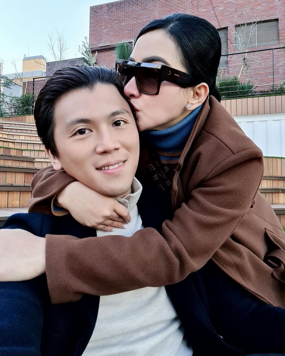 Glamor Abis! 10 Potret Syahrini dan Reino Barack Liburan di Jepang