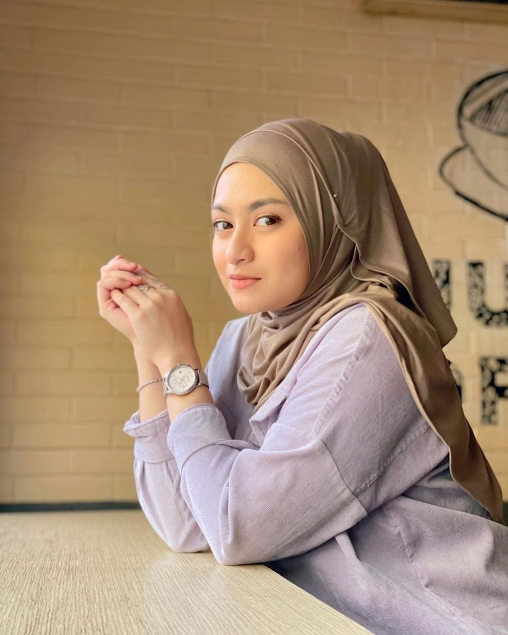 Sebut Menyesal, 9 Seleb Tanah Air Ini Hapus Tato di Tubuhnya