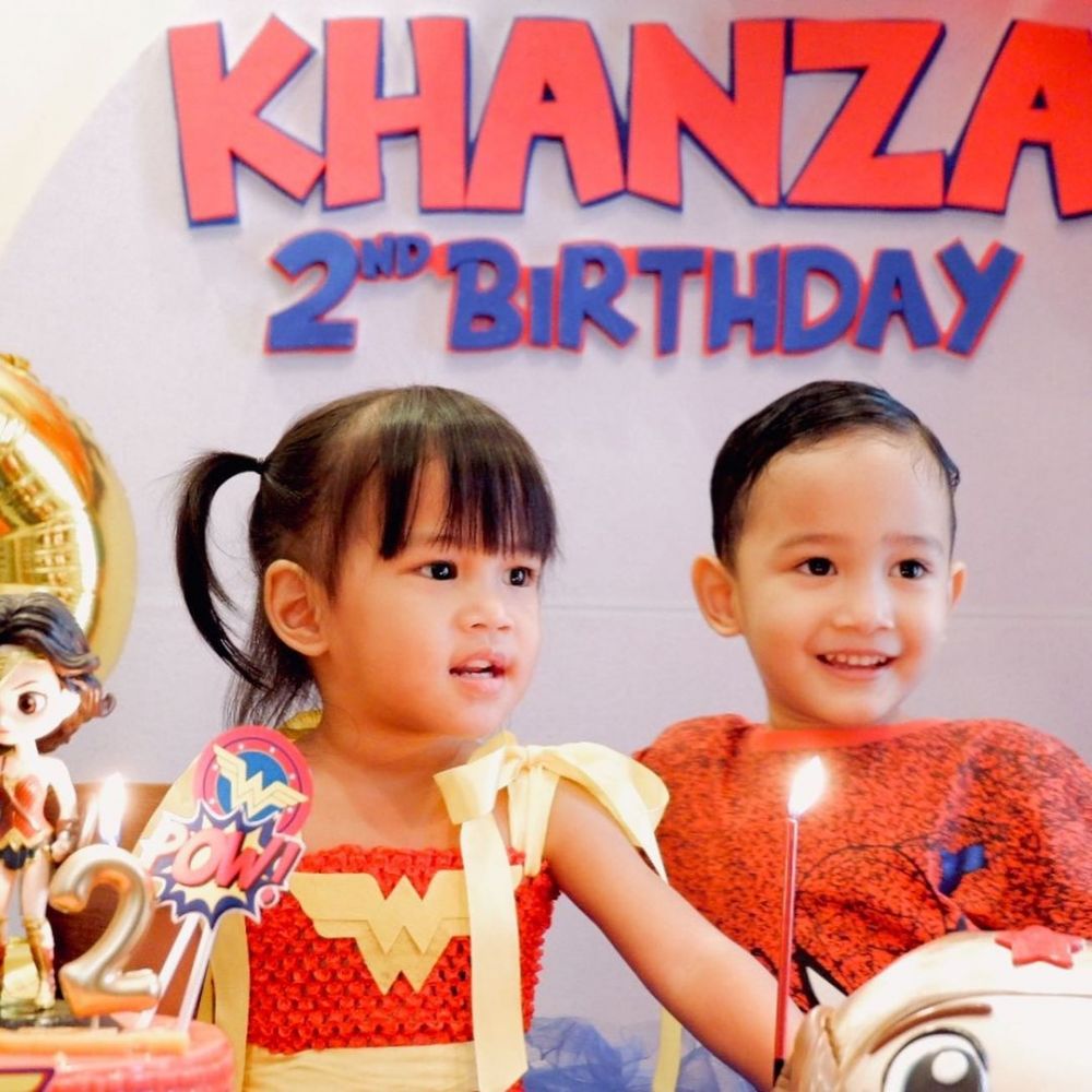 10 Potret Imut Khanza, Anak Nina Zatulini yang Berusia 2 Tahun