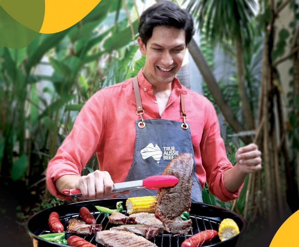 Bekal Pensiun, Arya Saloka dan 8 Artis Pria Ini Punya Bisnis Kuliner