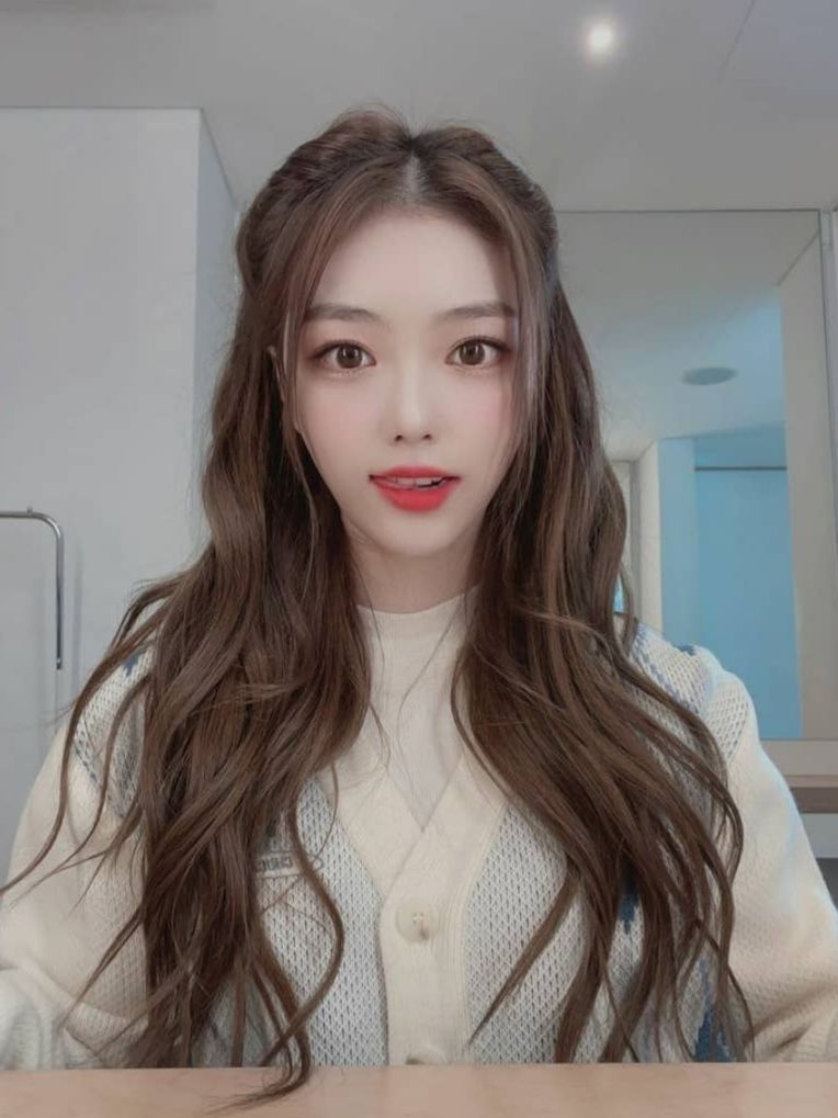 9 Potret Haneul Saturday, Leader Karismatik Penuh Talenta