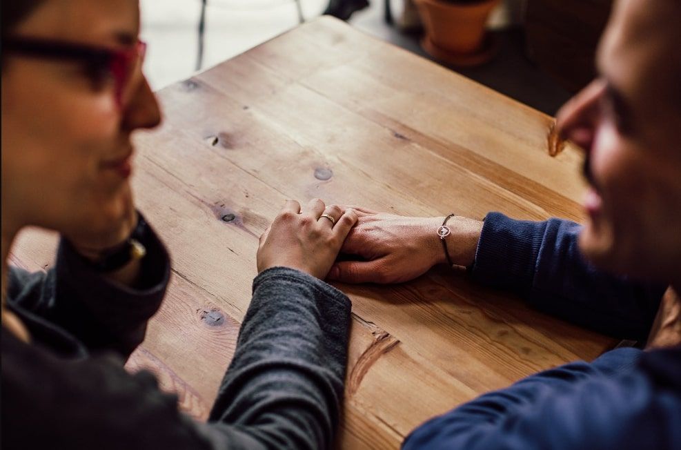 Sedang Menjalin Hubungan? Ini 5 Tips Ampuh Supaya Cinta Tetap Terawat