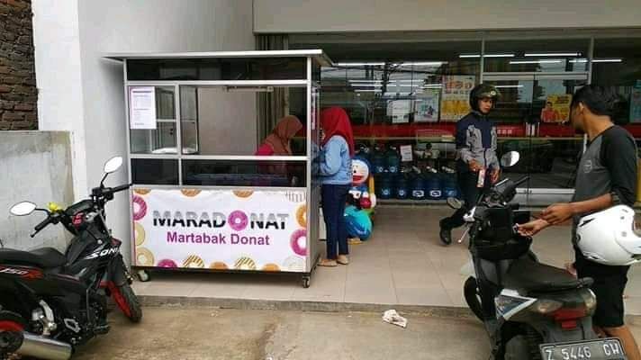 Bikin Ngakak, 10 Tempat Usaha Ini Pakai Nama Pelesetan Merek Terkenal