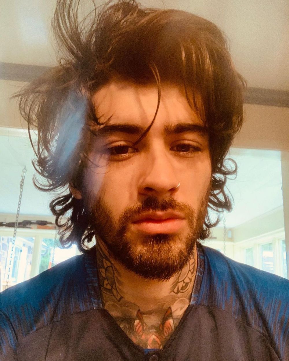 10 Potret Brewok Zayn Malik Yang Bikin Meleleh 