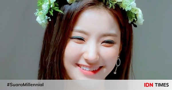 10 Potret Saerom Fromis_9 Pamer Senyum Manis, Bikin Ambyar - Easy Reader