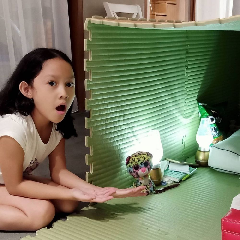 Jago Olahraga, 9 Potret Manis Amata, Cucu Tunggal Kasino Warkop