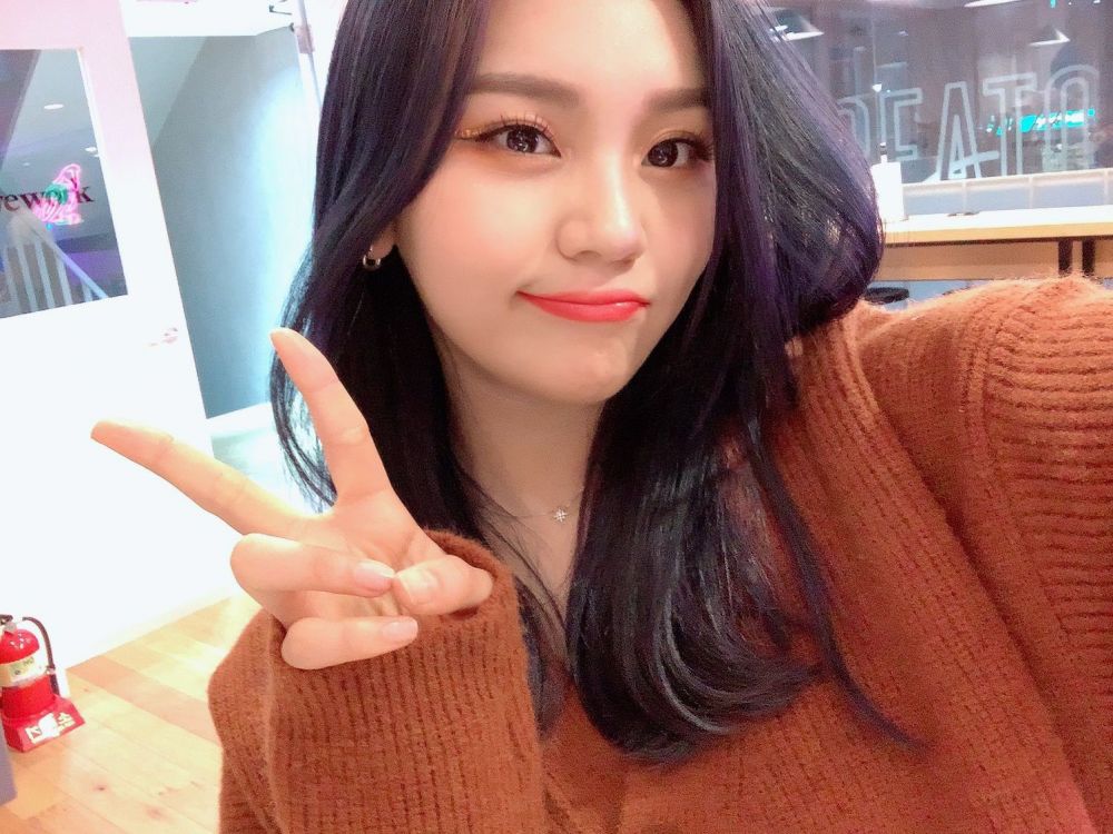 10 Charms of Umji, GFRIEND's Maknae Who Is Good at Making Songs