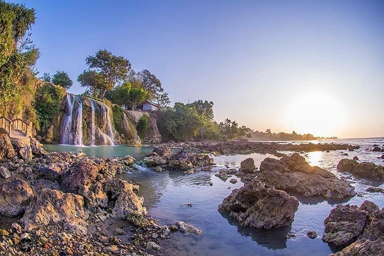 5 Air Terjun Unggulan di Madura, Pemandangannya Indah Banget!