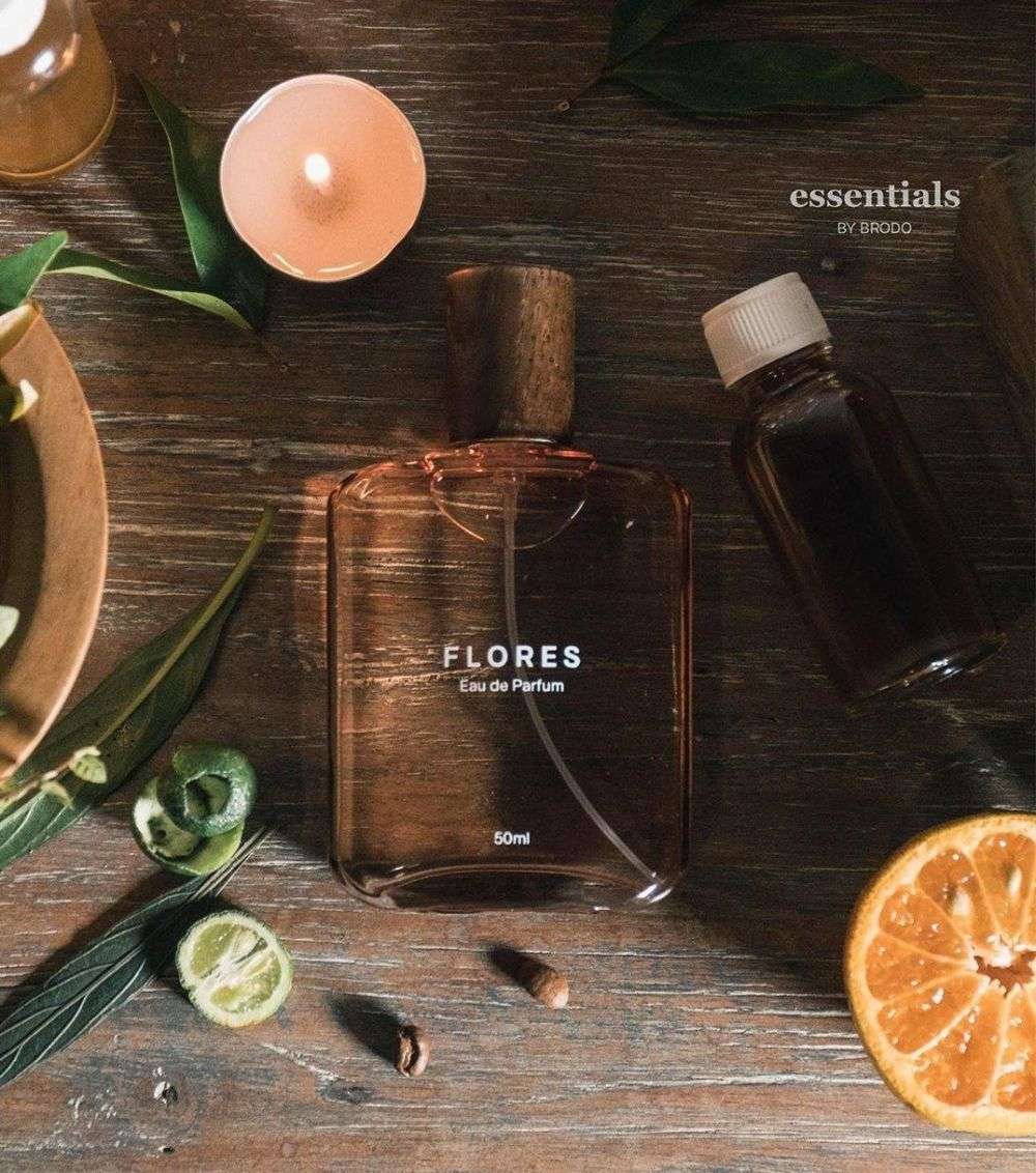 5 Rekomendasi Parfum Lokal Pria, Bikin Makin Percaya Diri!