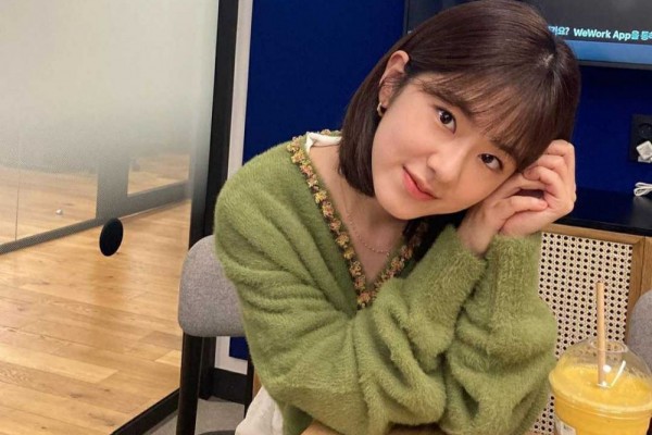 Siap Comeback KDrama Dear M, 9 Potret Terbaru Aktris Park Hye Soo