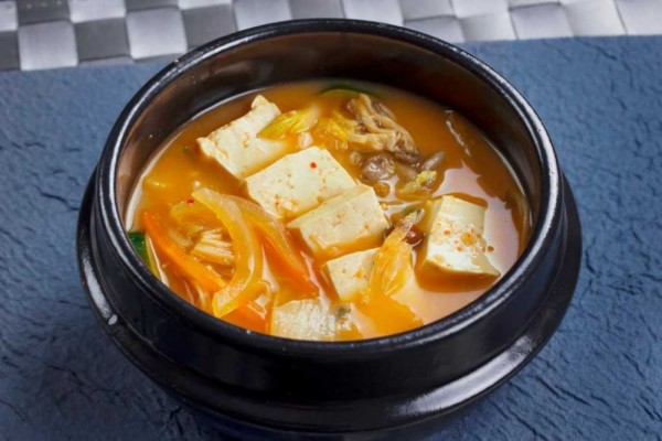 5 Ide Sajian Tofu Berkuah ala Masakan Korea untuk Menghangatkan Tubuh