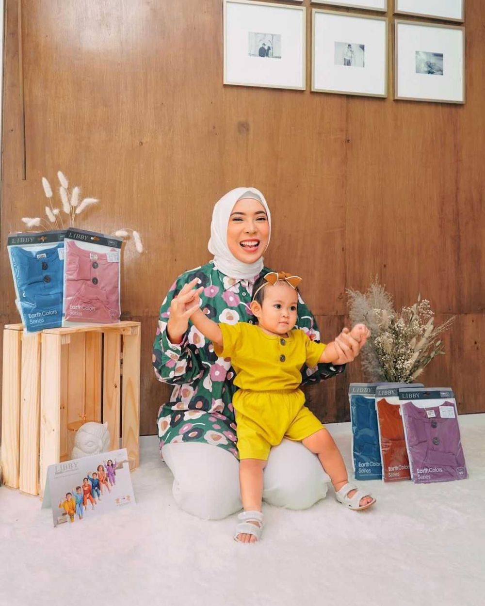 10 Potret Fitri Tropica Tetap Memukau di Usia 33 Tahun