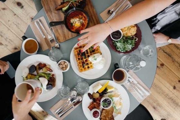 5 Cara Diet Sehat dengan Mindful Eating, Seperti Apa?