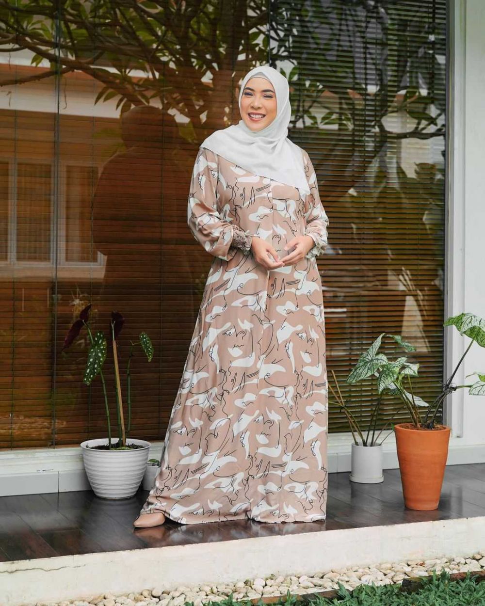 10 Potret Fitri Tropica Tetap Memukau di Usia 33 Tahun