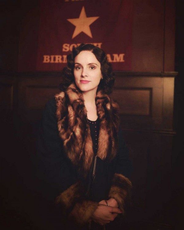 9 Potret Sophie Rundle, Lawan Main Suranne Jones di Gentleman Jack