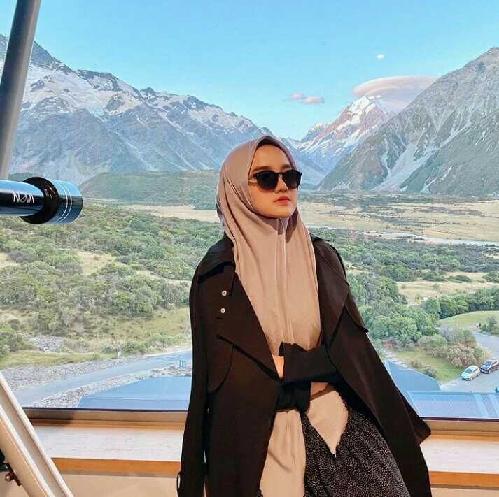 10 Fakta Kisah Cinta Wirda Mansur, Dijodohkan dengan Hasan Ali Jaber