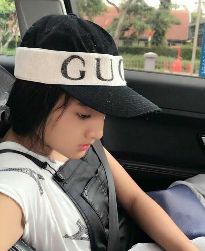 Bakal Anak Sambung Ifan Seventeen, 9 Pesona Safa Ricci Amanda