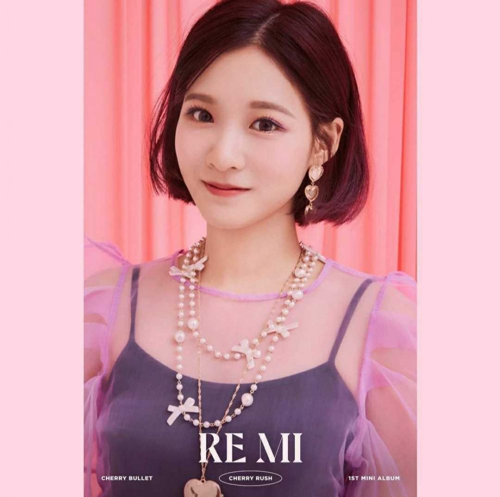 10 Potret Member Cherry Bullet di Album Terbaru