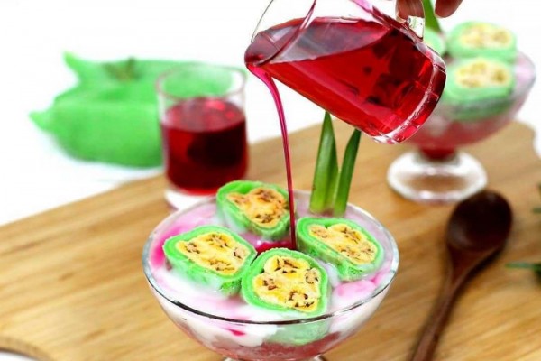 10 Kue Khas Makassar Berbahan Pisang yang Bikin Ketagihan