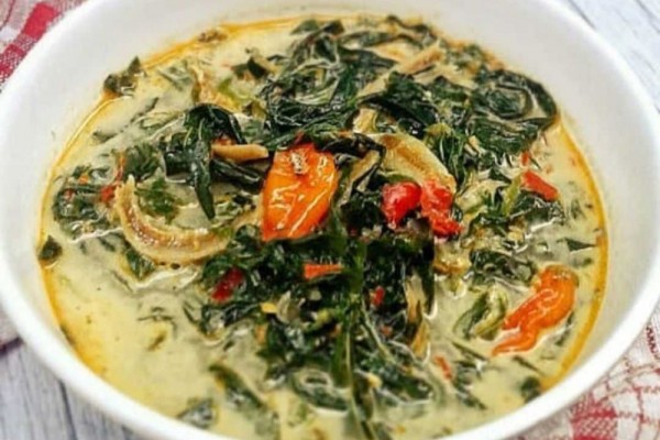 5 Resep Sajian Lauk Daun Singkong yang Rasanya Nikmat dan Gurih