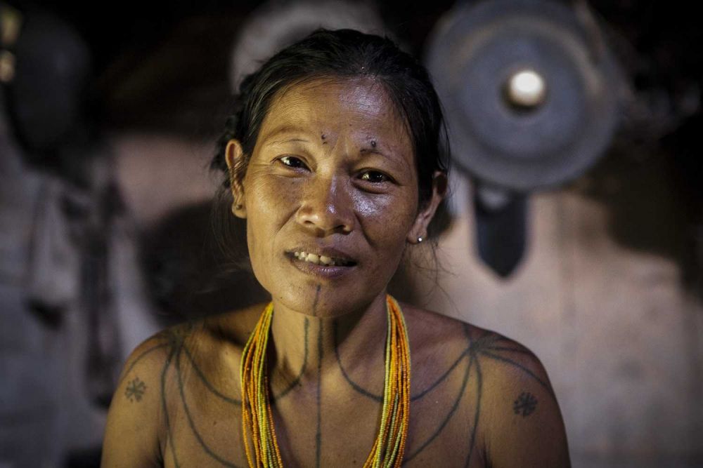 Fakta Gigi Runcing Simbol Kecantikan Perempuan  Suku Mentawai 