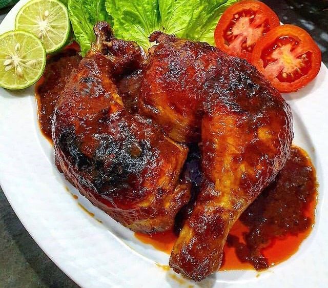 5 Resep Ayam Bumbu Merah yang Rasanya Khas Banget