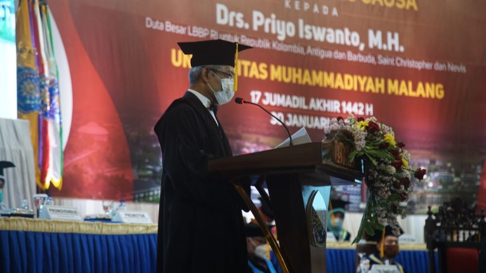 Dubes Priyo Iswanto dapat Gelar Doktor Honoris Causa dari UMM