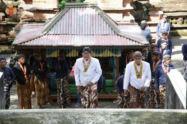 Mengenal 5 Tradisi Berbagai Kerajaan yang Masih Eksis di Indonesia