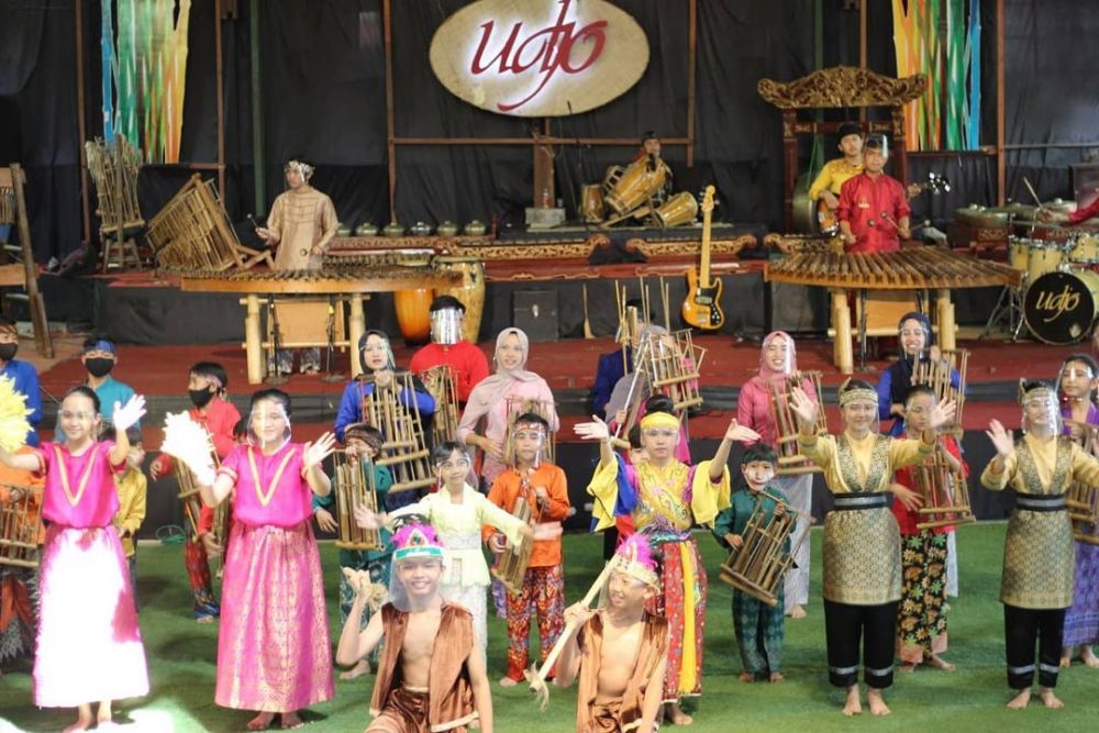 5 Tempat Wisata Budaya di Bandung Raya, Liburan Sekaligus Belajar