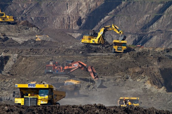 Batu Bara Masih Menjanjikan, Adaro Tetap Kembangkan Energi Terbarukan
