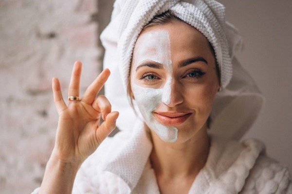 Duo Kulit Kering dan Berminyak, Ini 7 Tips Merawat Kulit Kombinasi