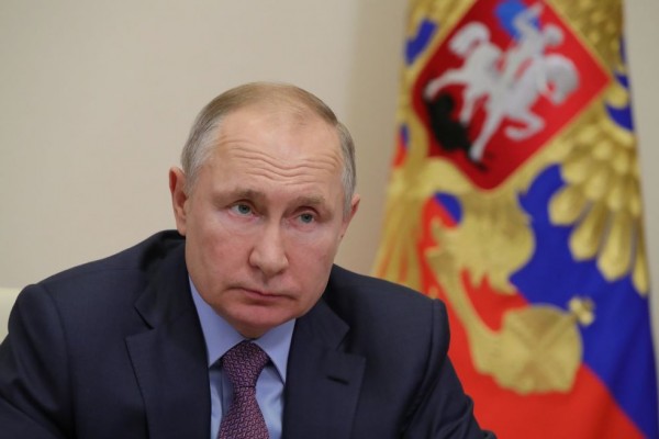 Putin Izinkan Warga Ukraina Masuk Rusia Tanpa Visa