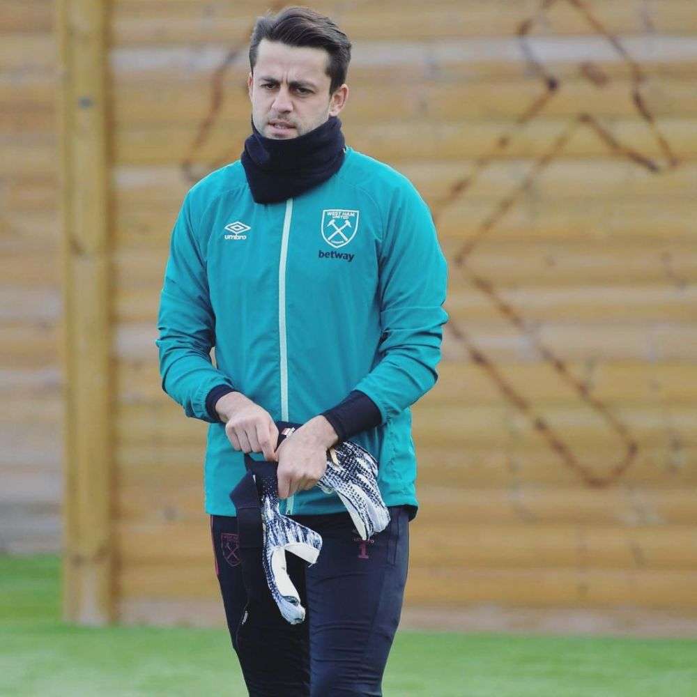 10 Potret Lukasz Fabianski, Kiper West Ham United