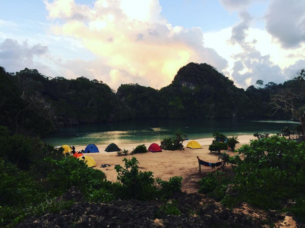 6 Aktivitas Wisata yang Bisa Kamu Lakukan di Pulau Sempu Malang