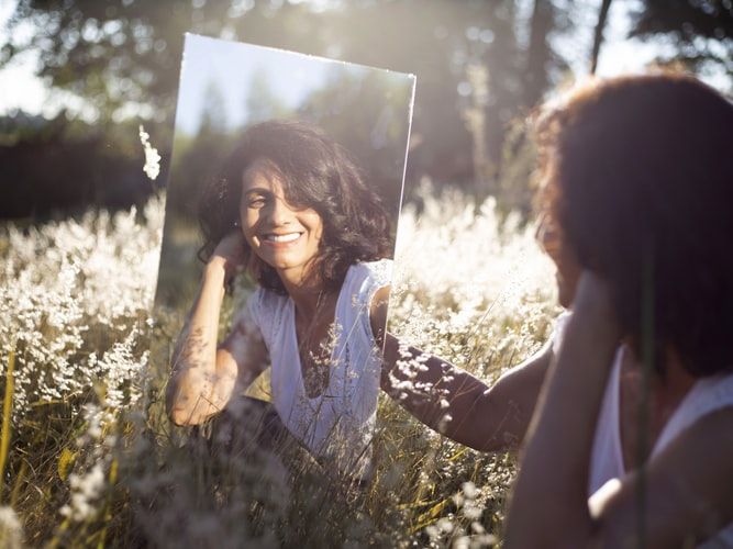 5 Alasan Kamu Gak Harus Merayakan Hari Valentine dengan Pacar