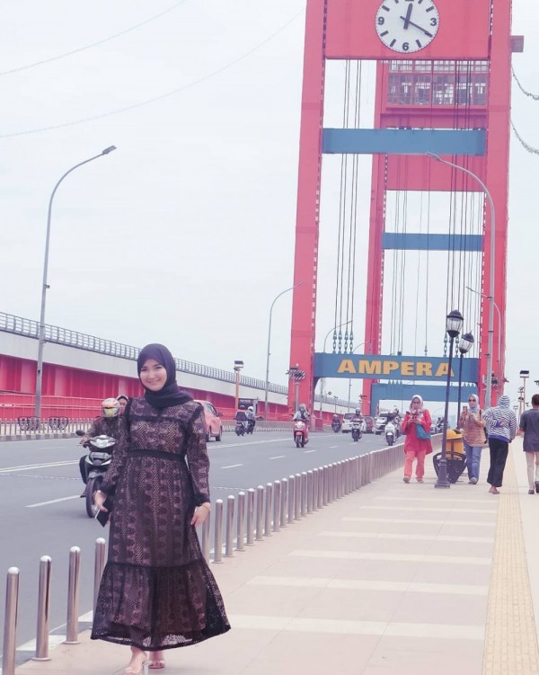 Ikut Suami, 10 Potret Winda Khair yang Kini Tinggal di Palembang