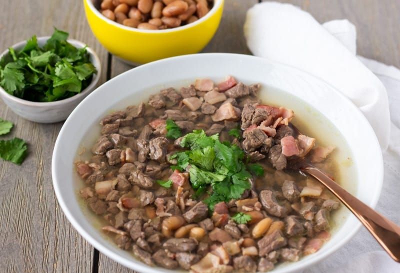 2. Carne en su jugo merupakan sup daging sapi yang ditambah dengan bacon, k...