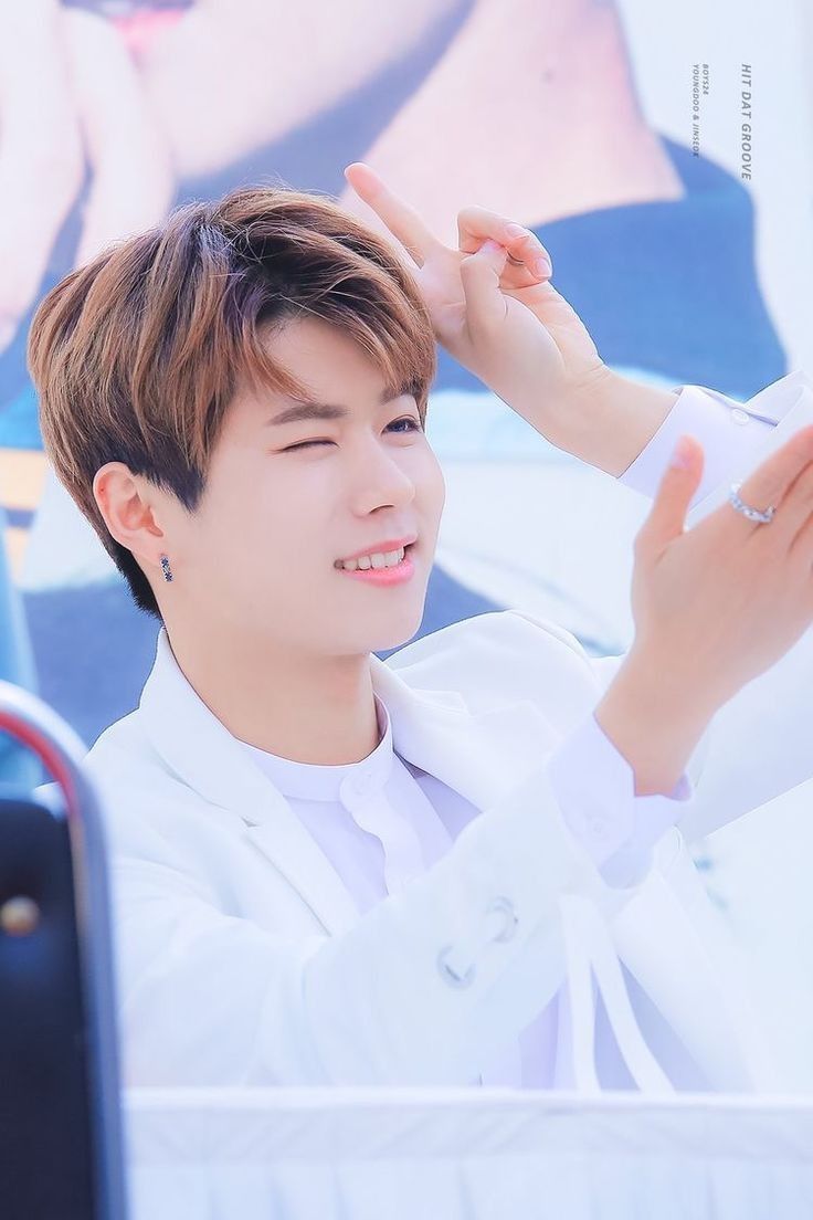 9 Potret Manis Yoo Jiahn IN2IT yang Awet Muda