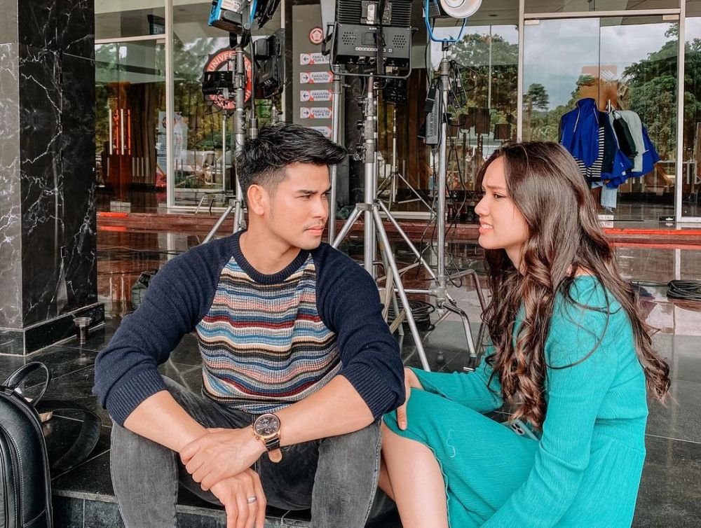 Jadi Reza Di Love Story The Series Ini 10 Potret Leo Consul