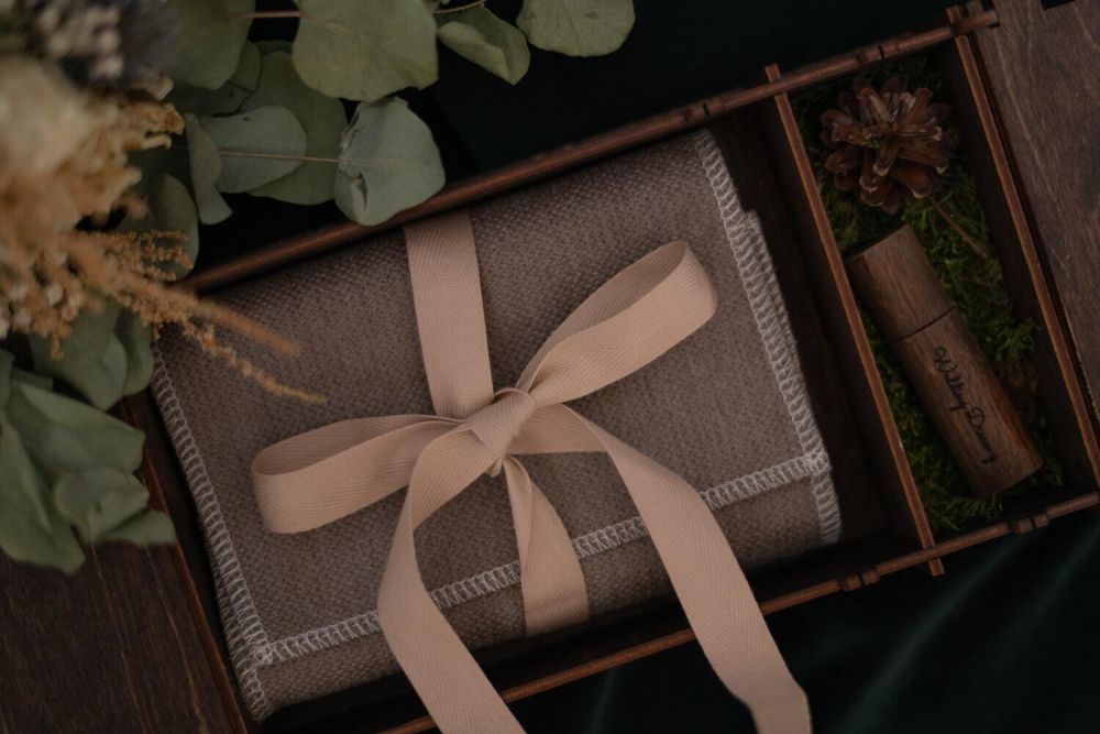 5 Hadiah Romantis yang Cocok untuk Pasangan LDR saat Valentine
