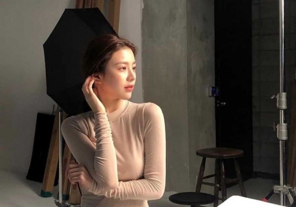 10 Potret Terkini Go Youn Jung, Siap Comeback Film Bareng Yoo Ah In