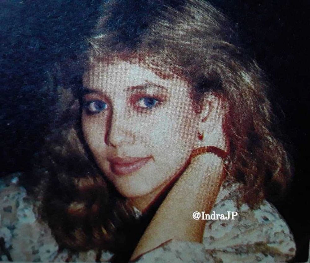 Bak Noni Belanda! 10 Potret Lawas Meriam Bellina Berambut Pendek