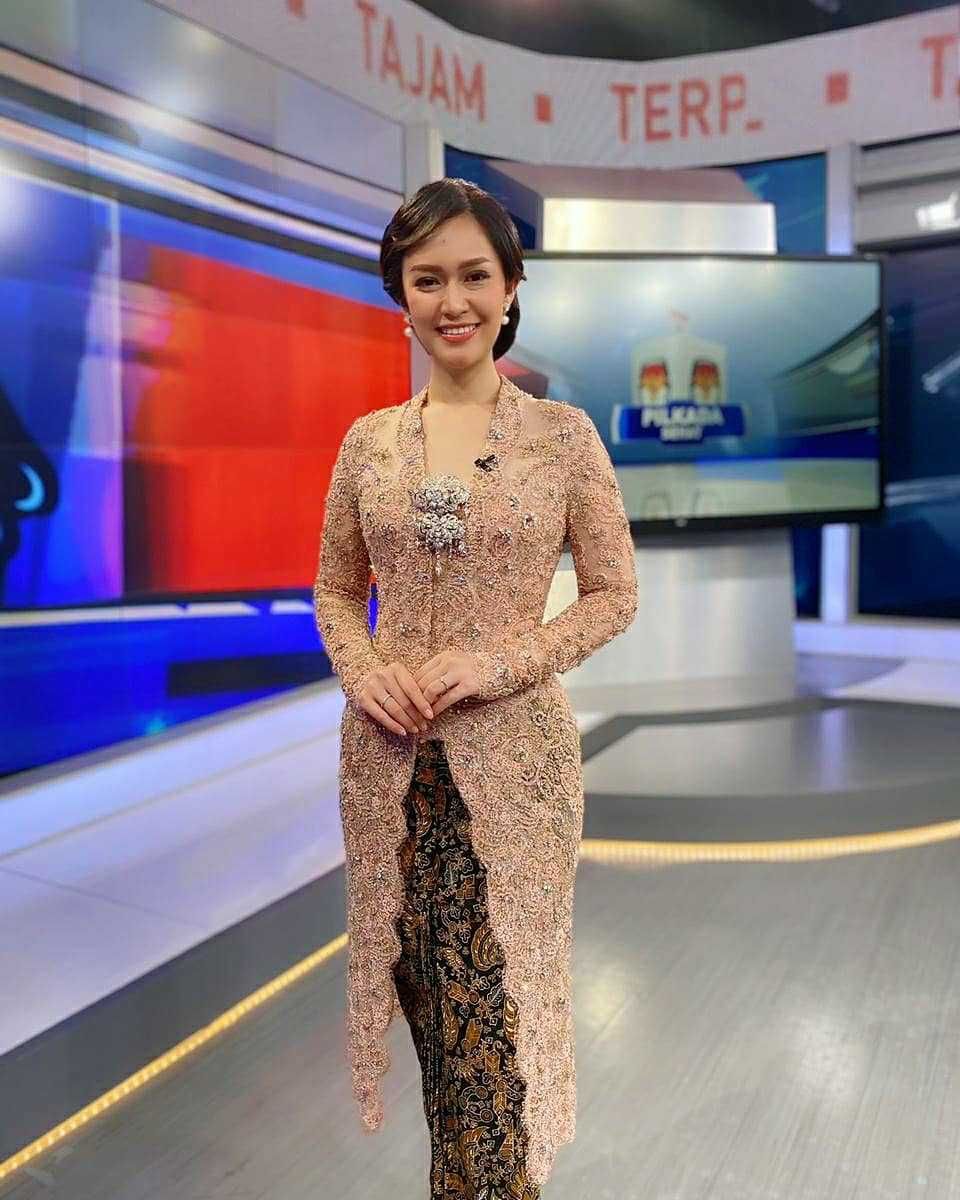 9 Potret OOTD Jurnalis Hits Indonesia, Gak Kalah Sama Model