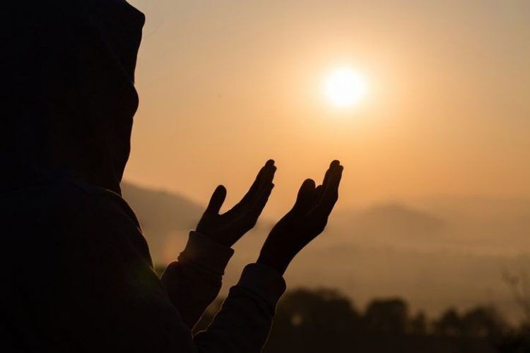 6 Amalan Utama Malam Nisfu Syaban, Doa yang Dianjurkan Dikerjakan