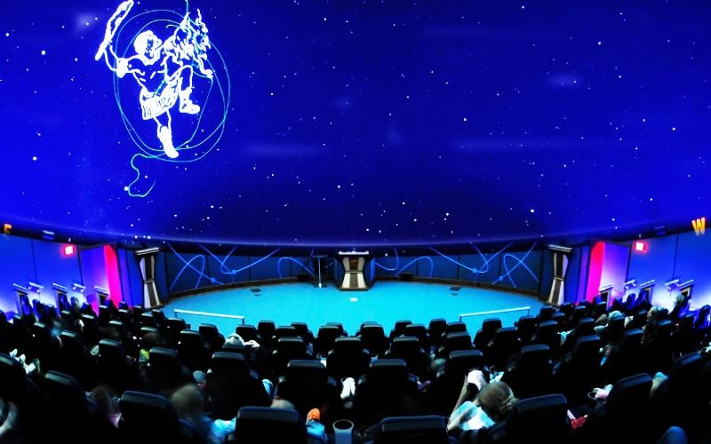 Jelajahi Luar Angkasa di Planetarium Jagad Raya Tenggarong