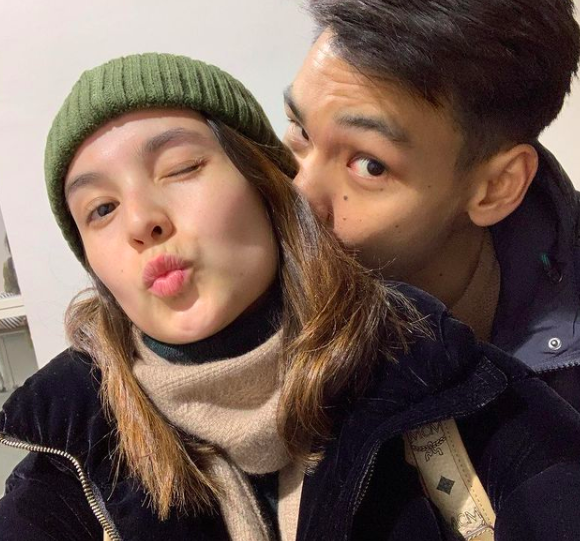 10 Potret Romantis Chelsea Islan-Rob Clinton di Tahun Kedua Pacaran