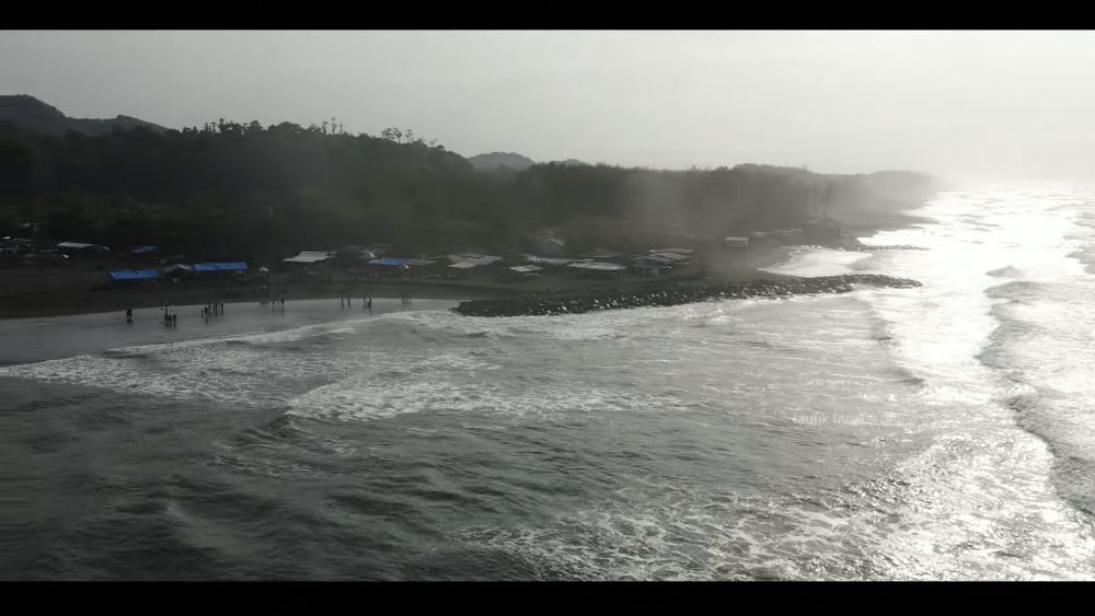 5 Pantai Indah di Kabupaten Cilacap yang Wajib Kamu Kunjungi